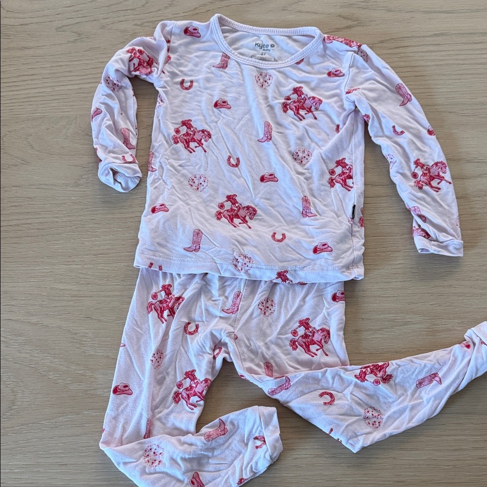 Kyte Baby LS toddler PJs EUC 2T